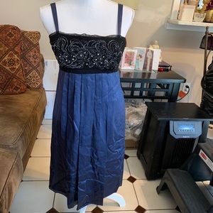 BCBGMAXAZRIA Formal Dress NWOT 8